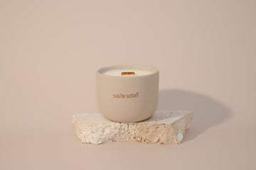 Whitehaven Luxury Candle – Acai Blossom, Amber and Sandalwood